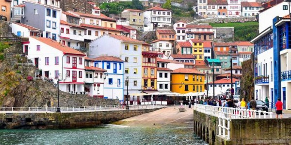 Pueblos con mucho encanto donde perderse este verano