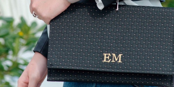 Los mejores bolsos de fiesta están en Sara Revert